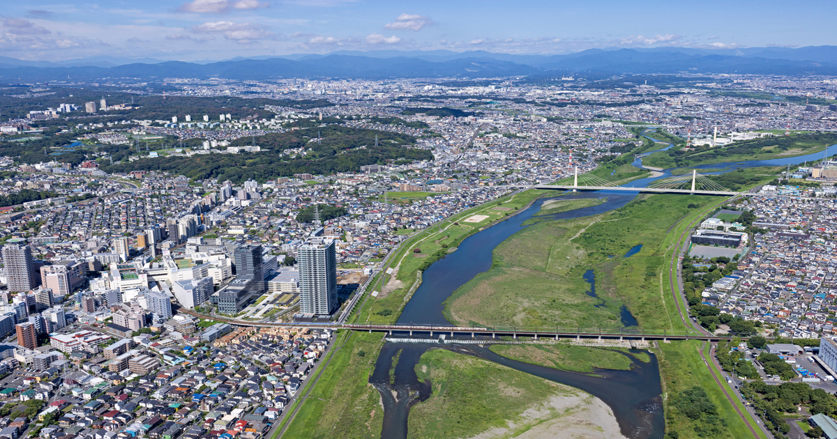 オーヤラックスクリーンサービス株式会社のロゴ